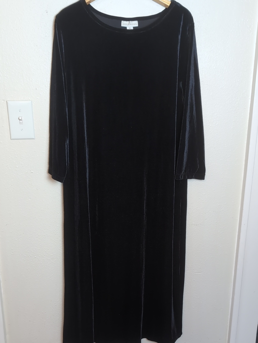 Appleseed's Black Velvet Long-Sleeve Midi Dress XL